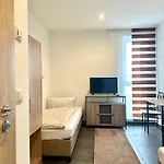 ホームステイ Gemuetliches Doppelzimmer Gemeinschaftsbad *