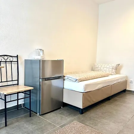 Gemuetliches Doppelzimmer Gemeinschaftsbad Pansiyon *