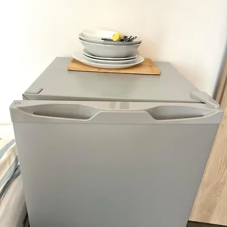 Gemuetliches Doppelzimmer Gemeinschaftsbad * ディンゴルフィング