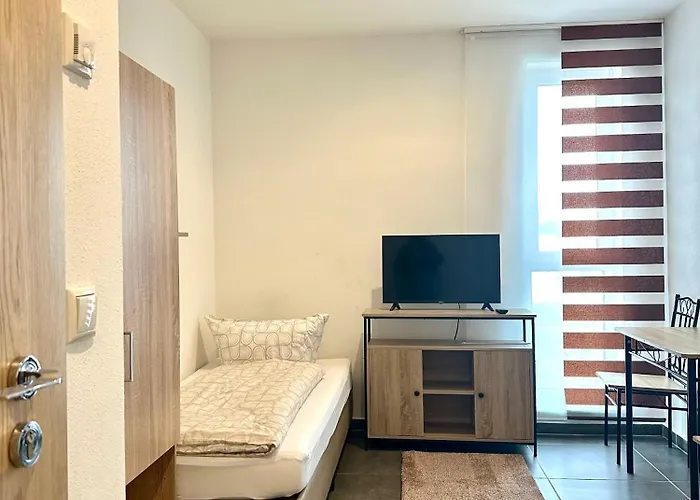 홈스테이 Gemuetliches Doppelzimmer Gemeinschaftsbad *