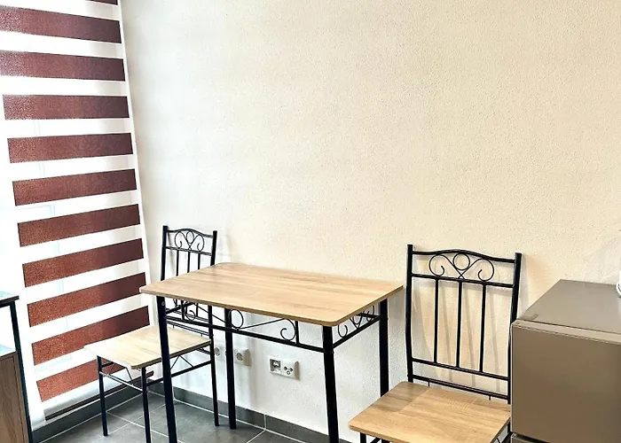 Gemuetliches Doppelzimmer Gemeinschaftsbad בית אירוח